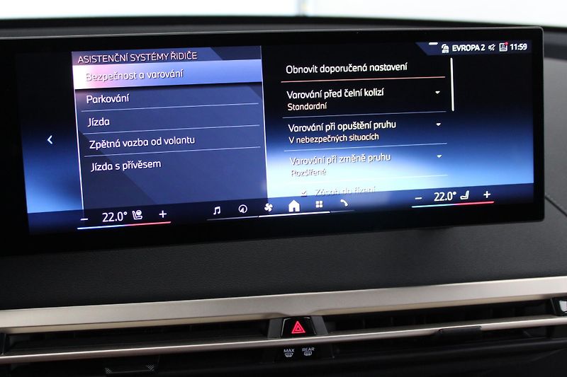 BMW iX xDrive40 - fotka 22 z 29