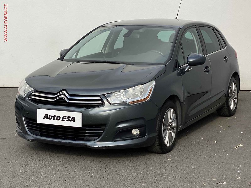 Citroën C4 (2012) 1.6 HDi, AT, park.asist - fotka 3 z 16