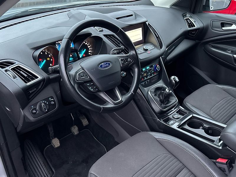 Ford Kuga Titanium - fotka 6 z 26