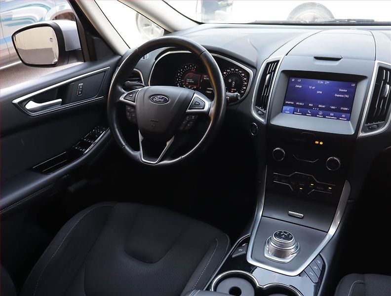 Ford S-MAX (2021) Titanium 2.0 TDCi, Automat - fotka 7 z 25
