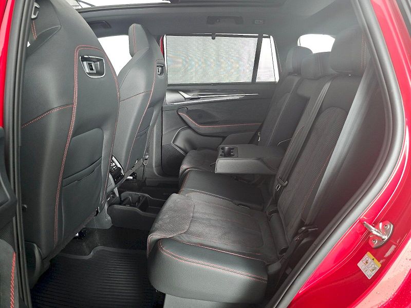 Škoda Kodiaq (2025) RS 2.0TSi 195kW  WEBASTO TAŽNÉ - fotka 7 z 29