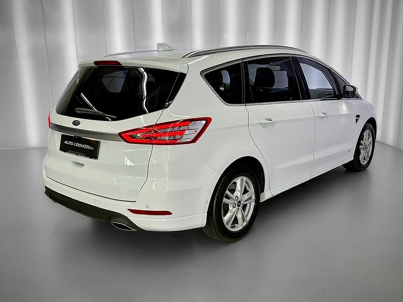 Ford S-MAX 2.0 TDCi 140KW AWD TITANIUM - fotka 7 z 28