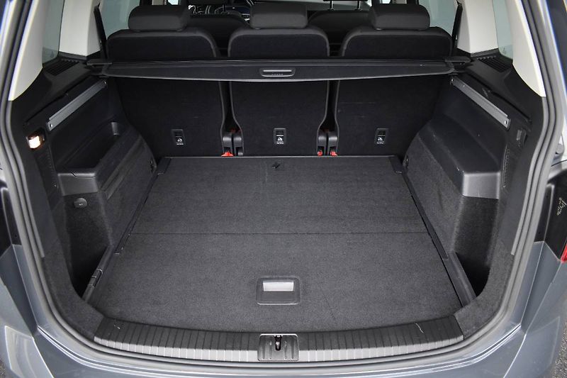 Volkswagen Touran (2023) 2.0TDI 110kW Panorama,DSG - fotka 11 z 24