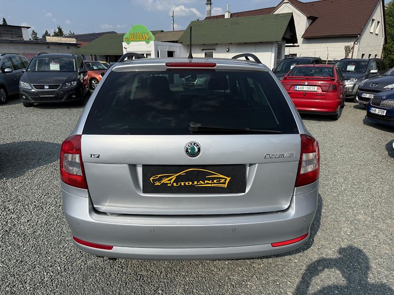 Škoda Octavia 1.4 TSI FAMILY - fotka 5 z 13