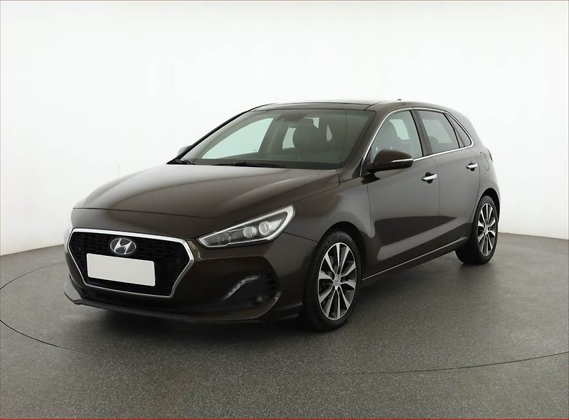 Hyundai i30 (2017) 1.6 CRDi, Serv.kniha, Kůže - fotka 2 z 20