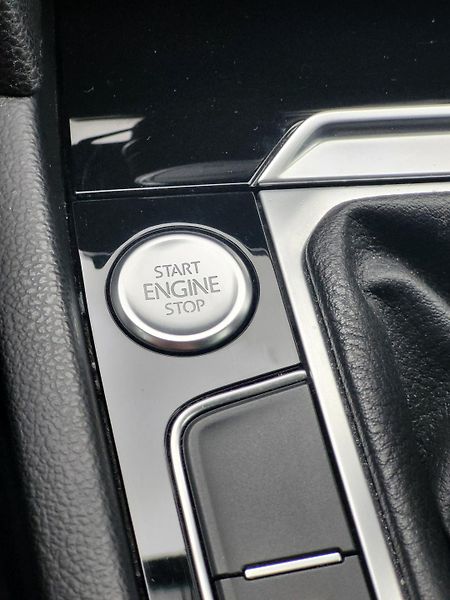 Volkswagen Passat Variant (2018) 2.0 /110kW - fotka 10 z 17
