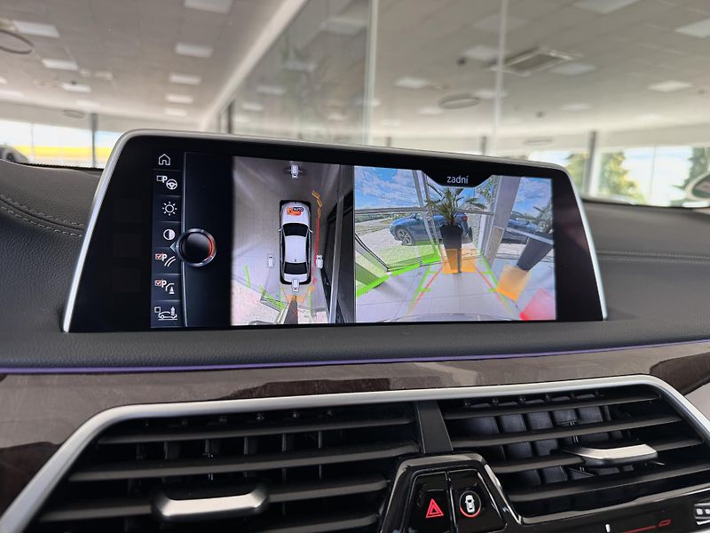 BMW Řada 7 730d xDrive*Laser*Dověry*Masáž - fotka 22 z 46