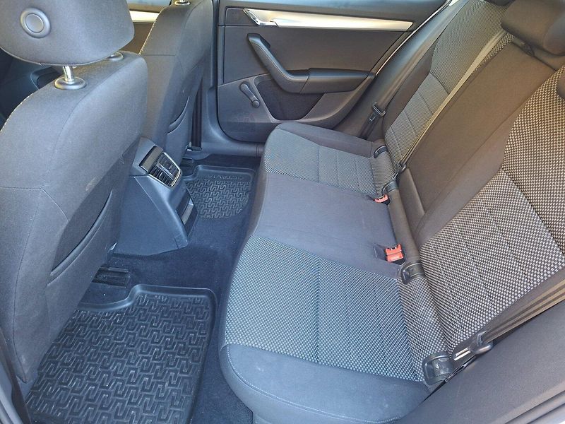 Škoda Octavia (2017) 1.6TDI 81kW -1.MAJITEL-DPH - fotka 22 z 25