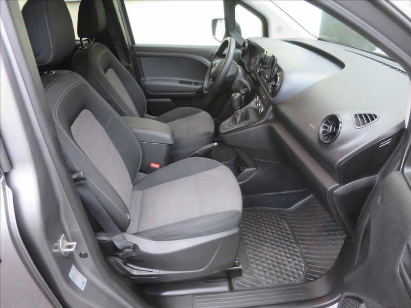 Mercedes-Benz Citan 1,5  110DCI Tourer - fotka 12 z 26