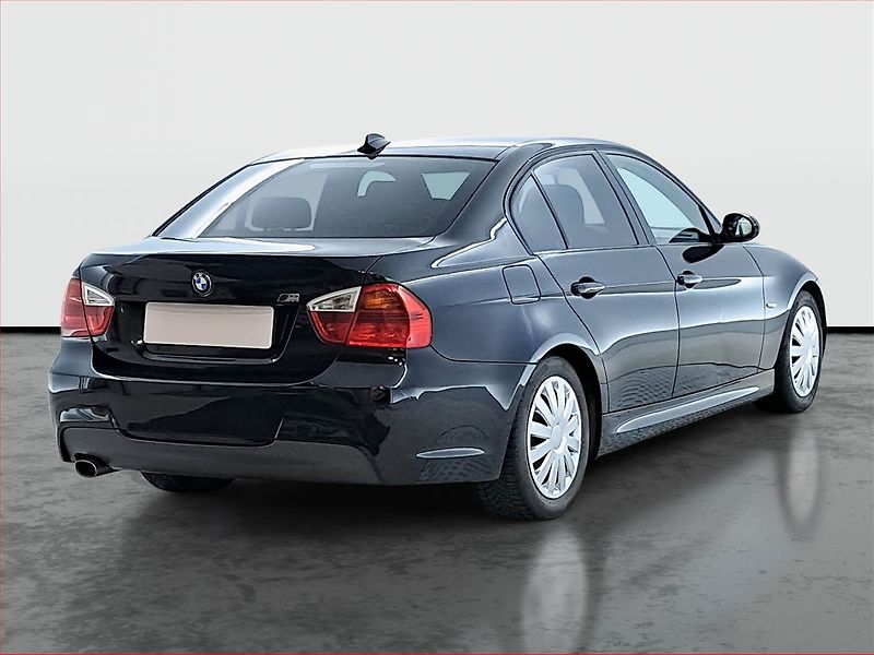 BMW Řada 3 (2008) 320 d, Vyhř. sedaček - fotka 5 z 15