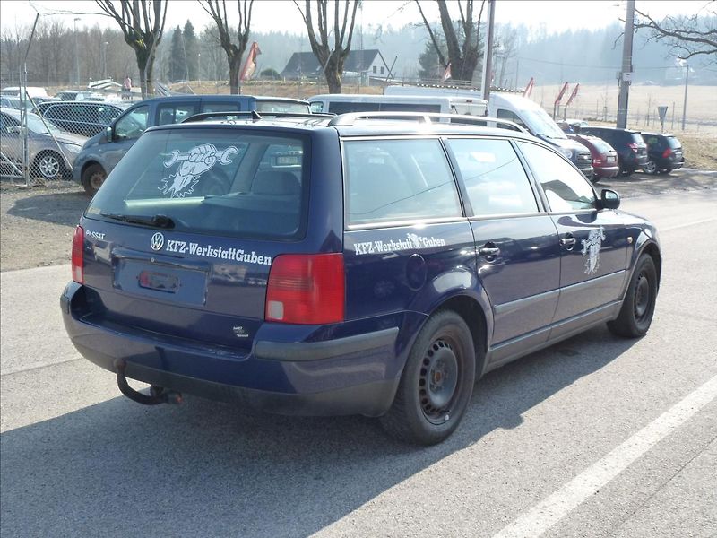 Volkswagen Passat 1,6 Bez dokladů !!! na ND - fotka 5 z 47