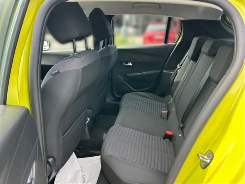 Peugeot 208 1,2 PT Active - fotka 8 z 11