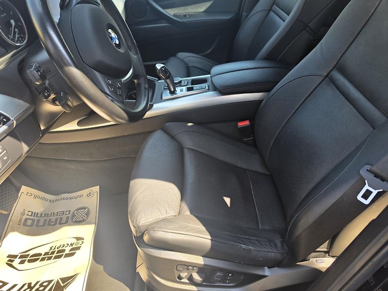 BMW X6 40D X Drive  - fotka 16 z 19