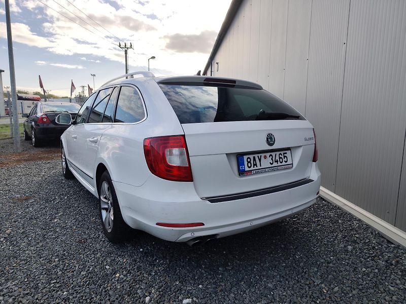 Škoda Superb - fotka 4 z 18