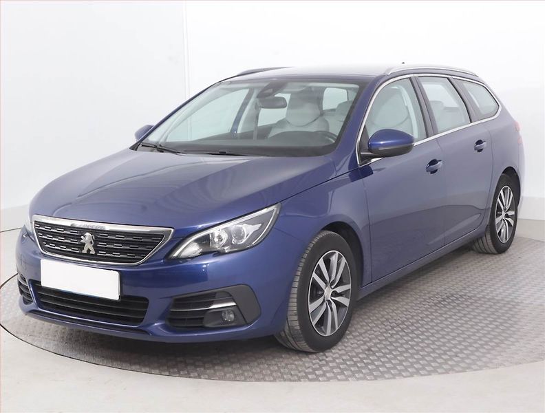 Peugeot 308 (2020) Allure 1.5 BlueHDi, Serv.kniha - fotka 2 z 16