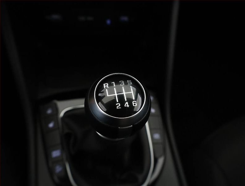 Hyundai Tucson (2021) 1.6 T-GDI - fotka 16 z 21
