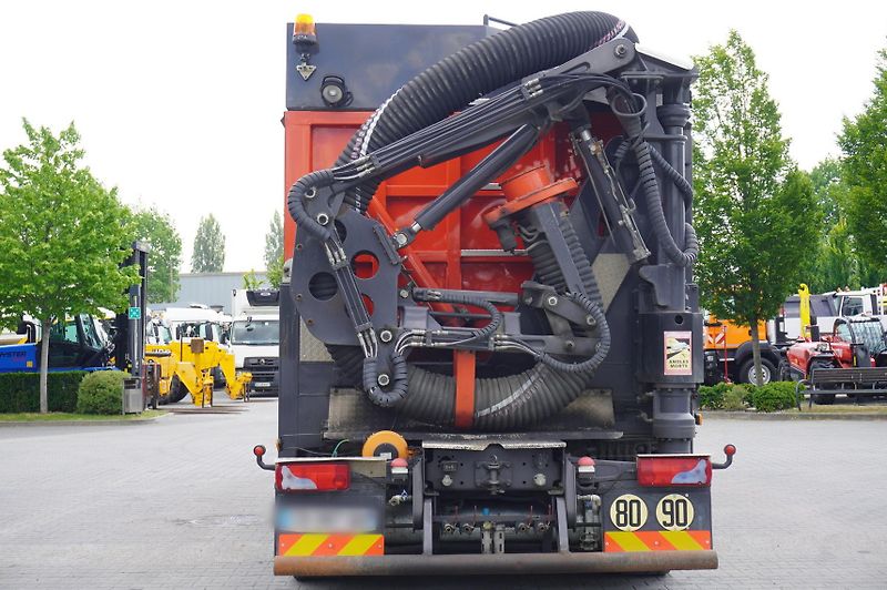 MAN TGS (2012) 35.440 8x4 / MTS SB299 vacuum  - fotka 4 z 24