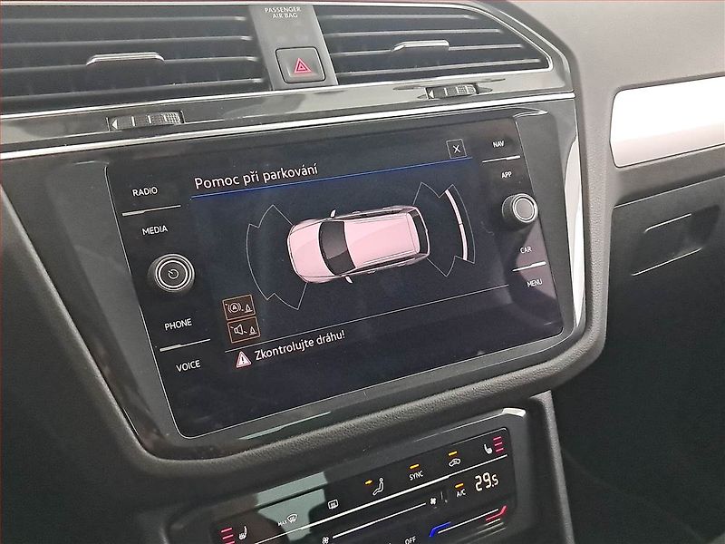 Volkswagen Tiguan (2022) Life 1.5 TSI - fotka 19 z 20