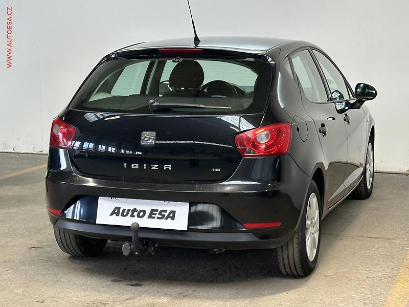 Seat Ibiza (2014) 1.2 TSi, Style, TZ, kola - fotka 6 z 19