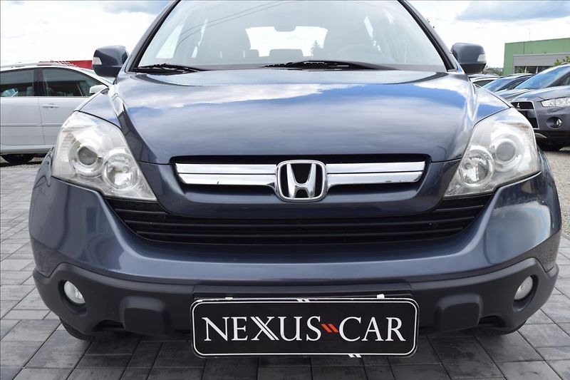 Honda CR-V 2,2 d 103KW TAŽNÉ 4X4 2XKOLA - fotka 2 z 50