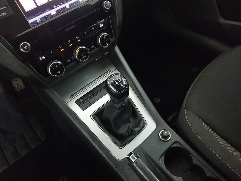 Škoda Octavia (2017) Ambition Plus 1.6 TDI - fotka 13 z 18