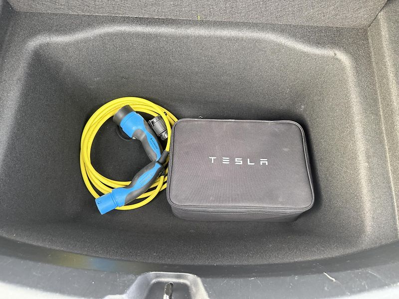Tesla Model 3 (2022) LR, 93 %, tažné, Ryzen, Matrix - fotka 16 z 30