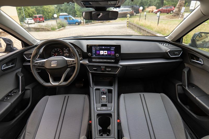 Seat Leon ST 1.0 eTSI DSG CarPlay ACC Ke - fotka 14 z 29