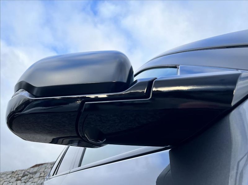 Toyota Sequoia 3,5i-Force MaxTTV6HEV TRD Pro - fotka 44 z 58