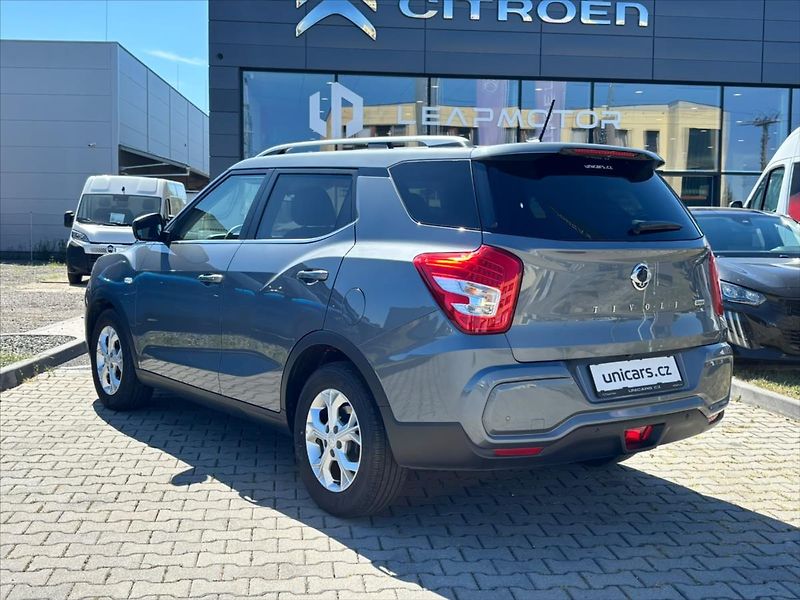 SsangYong Tivoli 1,5 TGDI  Grand manuál + Záruk - fotka 4 z 23