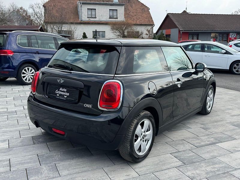 Mini One (2014) 1.2i 75kW - fotka 5 z 28