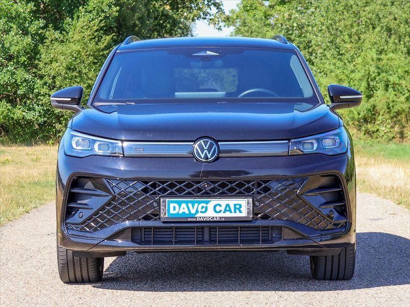 Volkswagen Tiguan 2,0 TDI 142kW DSG R-Line DPH - fotka 2 z 38