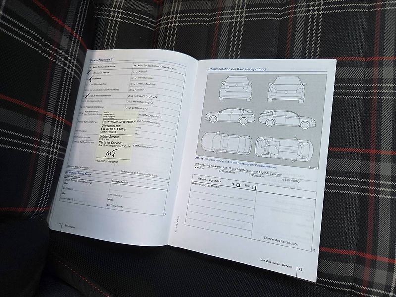 Volkswagen Golf 2.0 GTI - fotka 45 z 49
