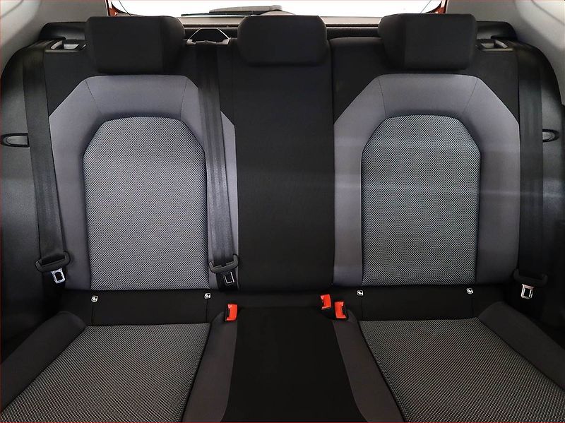 Seat Arona (2018) 1.0 TSI, Serv.kniha, Tempomat - fotka 10 z 16
