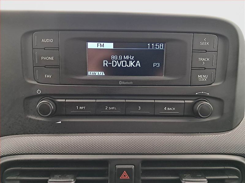 Hyundai i10 (2021) Comfort 1.0, Automat - fotka 12 z 17