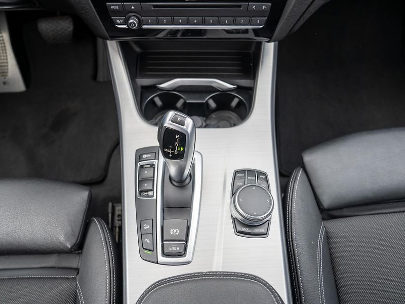 BMW X3 xDrive20d (F25) Model M Sport - fotka 14 z 31