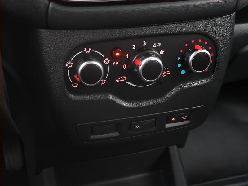 Dacia Dokker (2019) Arctica 1.6 SCe, 5Míst, ČR - fotka 19 z 21