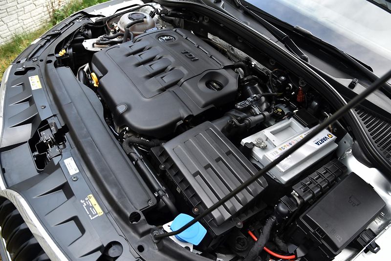 Škoda Octavia 1.6 TDi CR,VÝHŘEV,TEMP,ALU,1.M - fotka 40 z 42