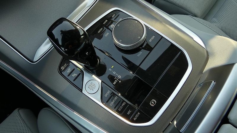 BMW X5 xDrive 40i M Sport - fotka 16 z 22