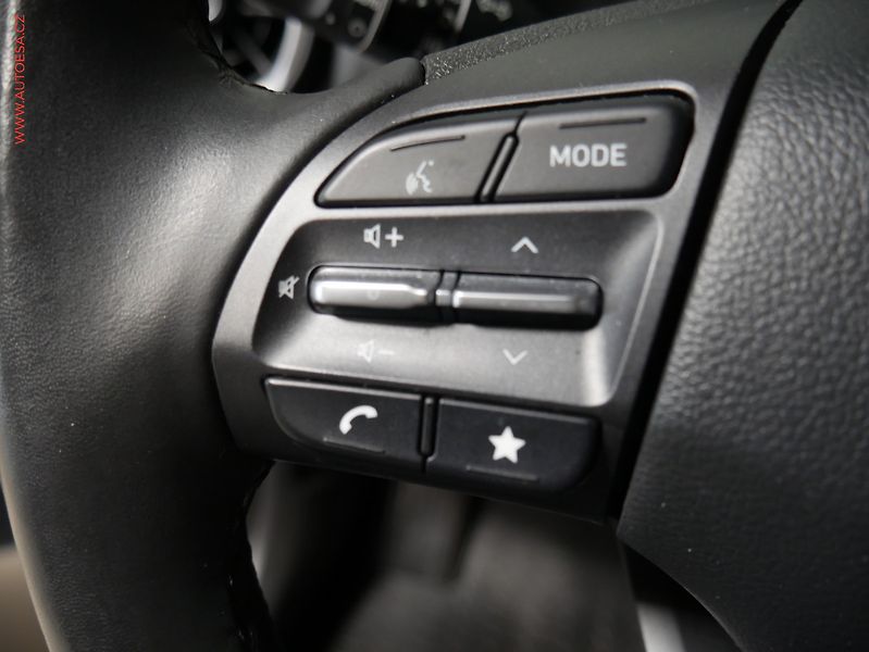Hyundai Kona (2021) 1.0i, 1.maj,ČR, servis.kniha - fotka 18 z 22