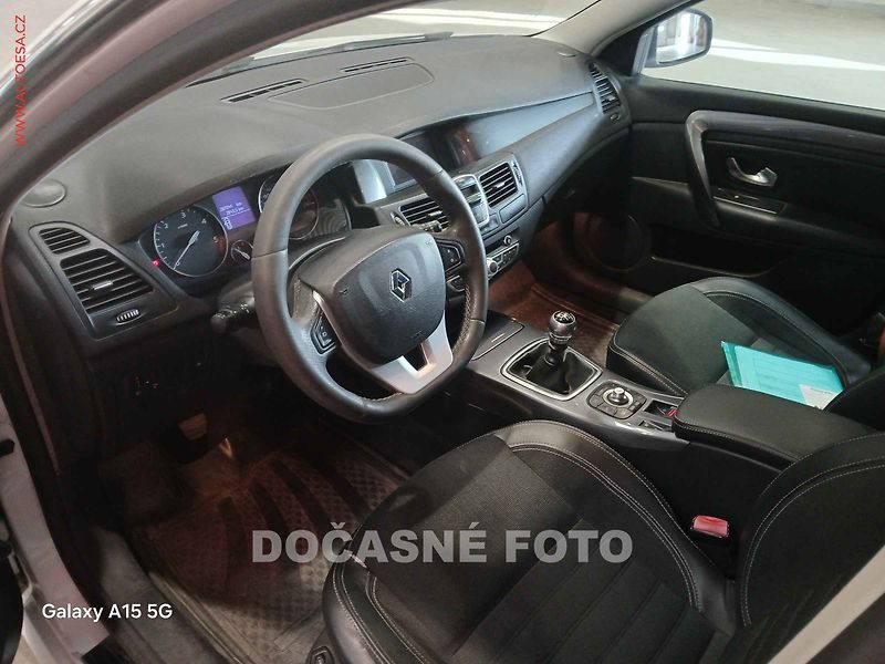 Renault Laguna (2010) 1.5 Dci, navi, autoAC - fotka 3 z 3