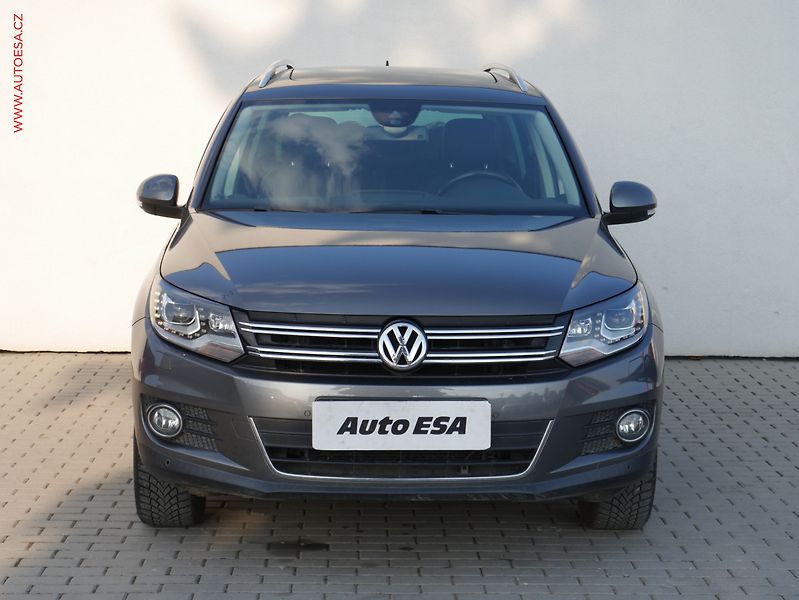 Volkswagen Tiguan (2014) 2.0 TDi 4x4, 1.maj, Navi - fotka 2 z 21