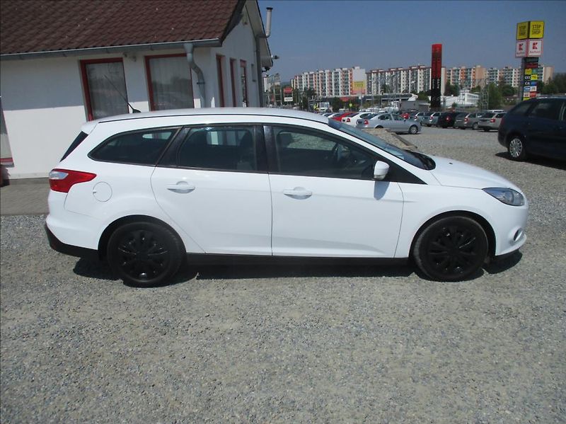 Ford Focus 1,6 TDCi, klima,serv.kniha,CZ, - fotka 5 z 29