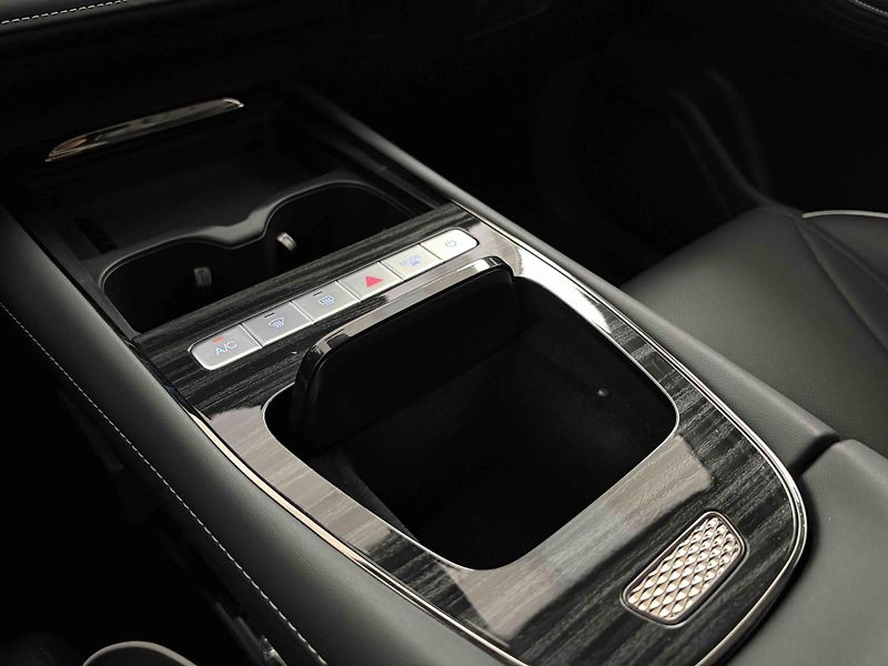Omoda 5 (2025) 1.6 Premium 108 kW - fotka 23 z 49