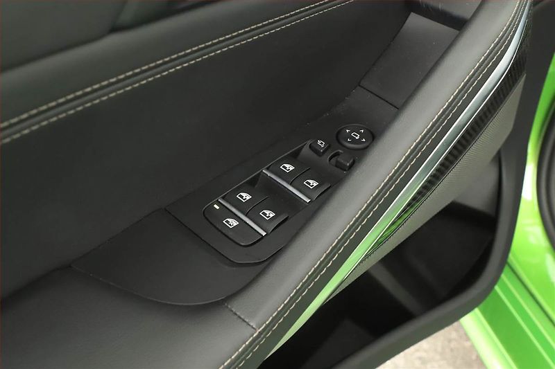 BMW X6 (2025) xDrive30d, M PAKET, VZDUCH - fotka 25 z 30