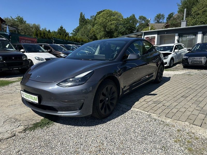 Tesla Model 3 Performance Dual AWD - fotka 9 z 28