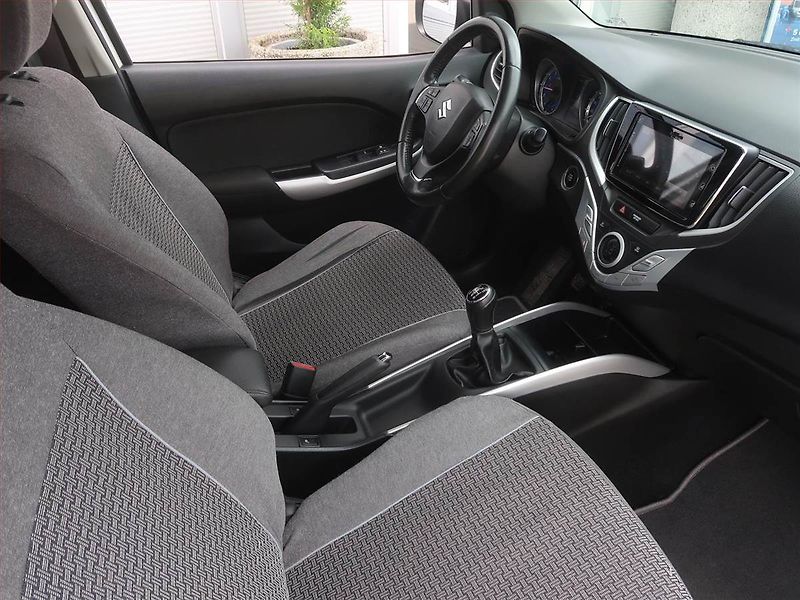 Suzuki Baleno (2016) 1.0 BoosterJet, Serv.kniha - fotka 9 z 14