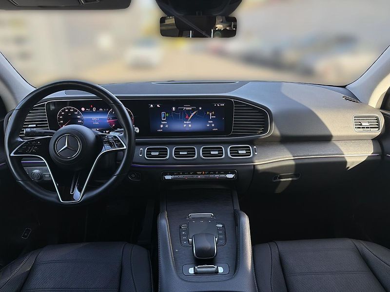 Mercedes-Benz GLE (2024) 300d 4M - fotka 11 z 15