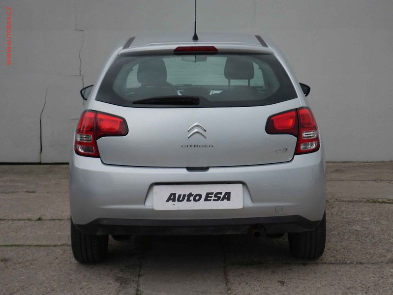 Citroën C3 (2010) 1.4 i, ČR, autoAC, temp - fotka 5 z 15