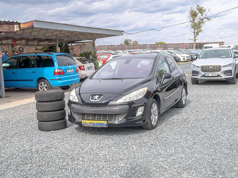 Peugeot 308 (2008) 1.6i 88KW 3DV – 2x KOLA - fotka 1 z 36