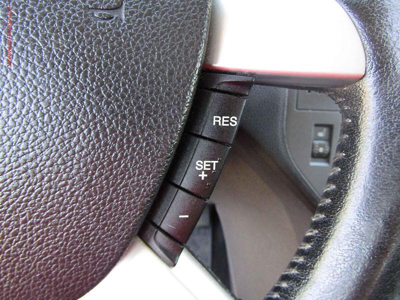 Ford C-MAX (2007) 1.8 16V, Klima - fotka 13 z 17